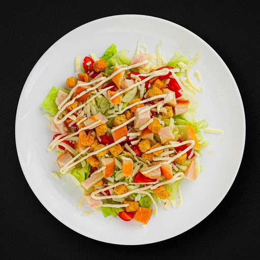 Салат цезарь с курицей